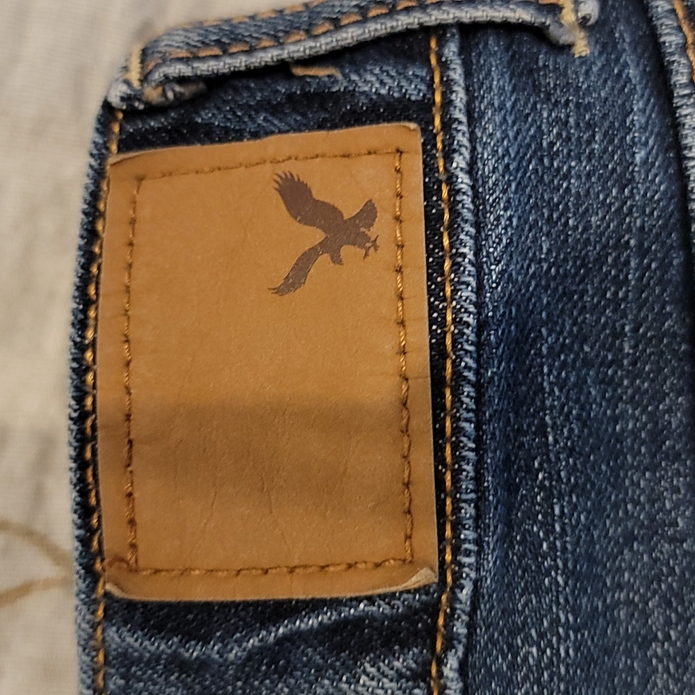 Womens shorts - Picture 3 of 5